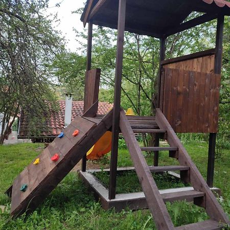 Villa "Суларската Къща" Gabrovo Esterno foto