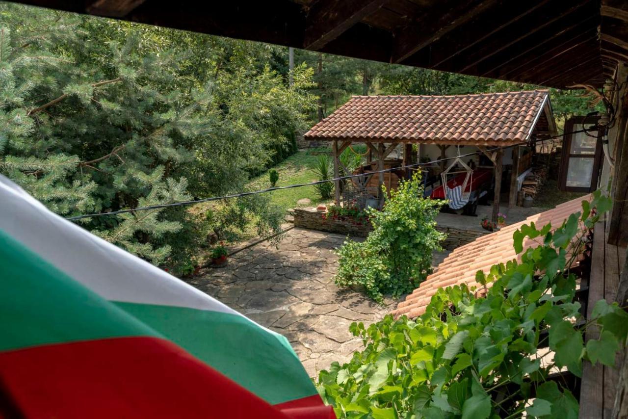 Villa "Суларската Къща" Gabrovo Esterno foto