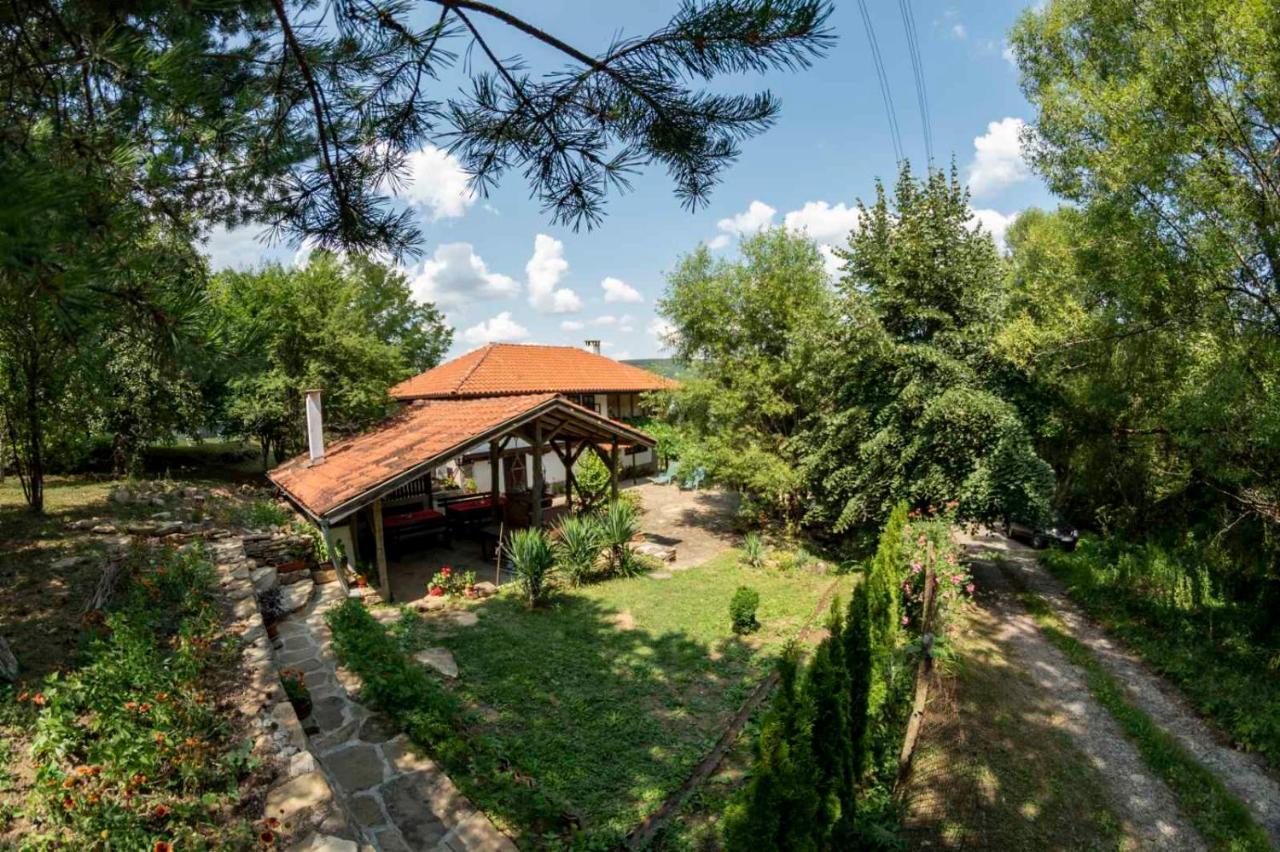 Villa "Суларската Къща" Gabrovo Esterno foto
