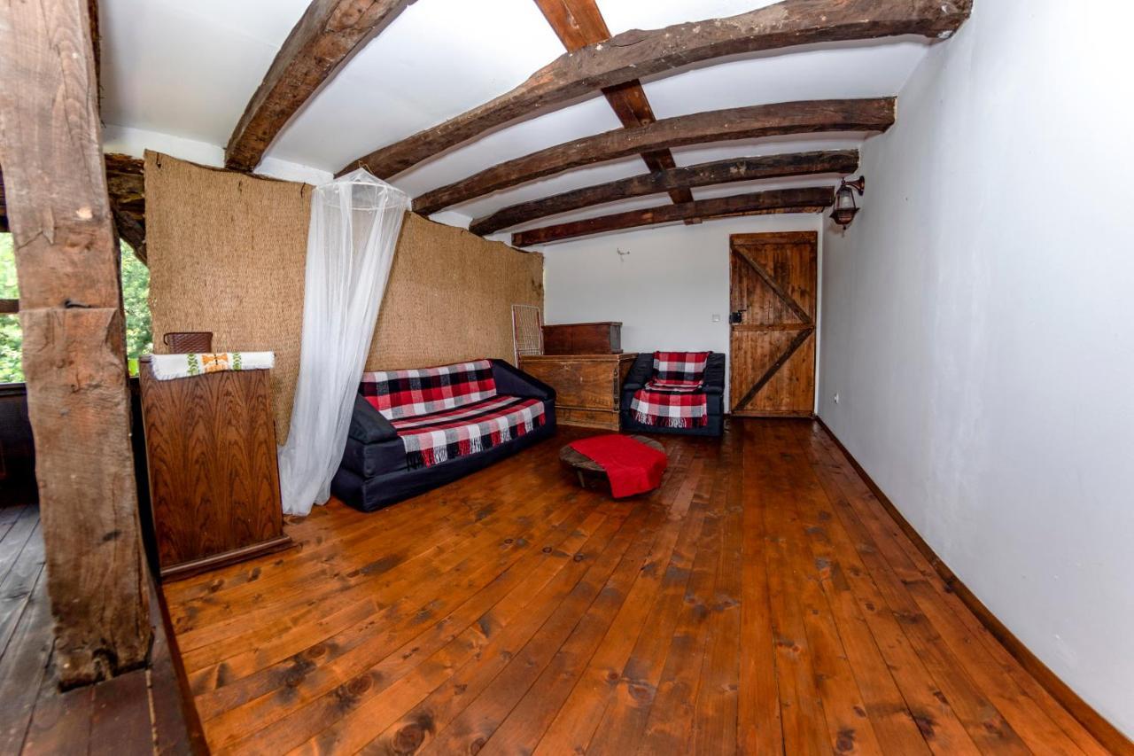 Villa "Суларската Къща" Gabrovo Esterno foto