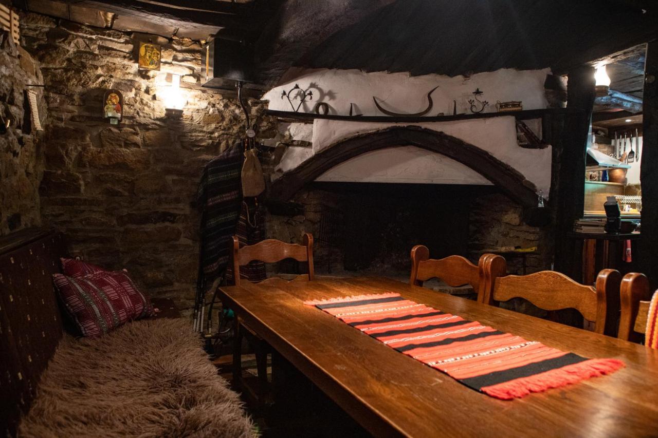 Villa "Суларската Къща" Gabrovo Esterno foto