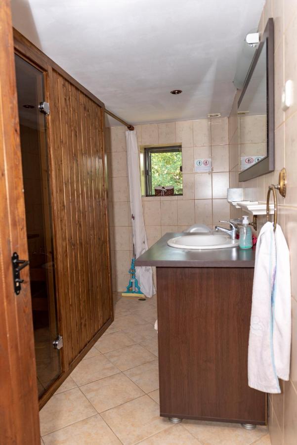 Villa "Суларската Къща" Gabrovo Esterno foto